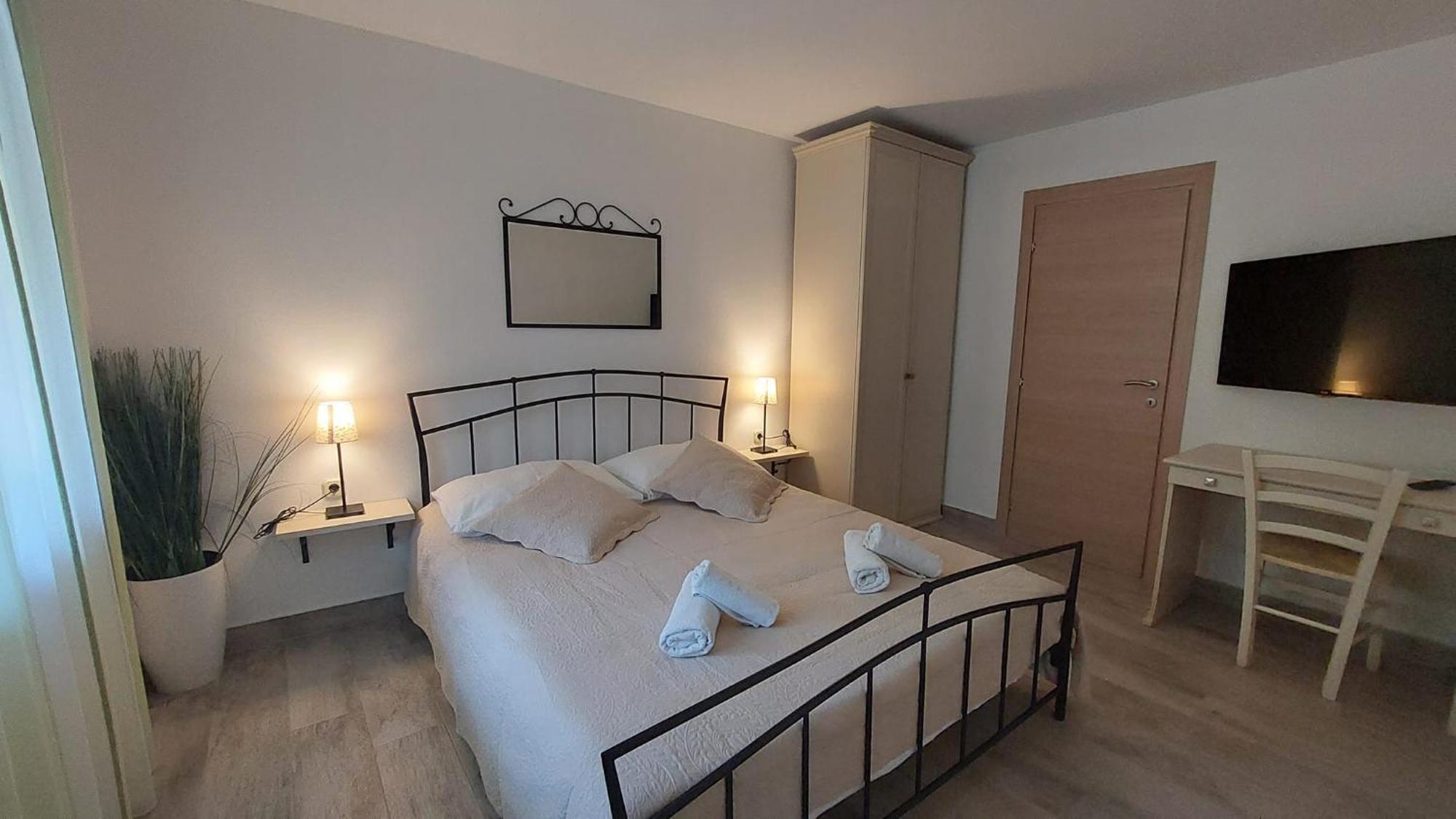 Apartments Nicole Pula Ngoại thất bức ảnh