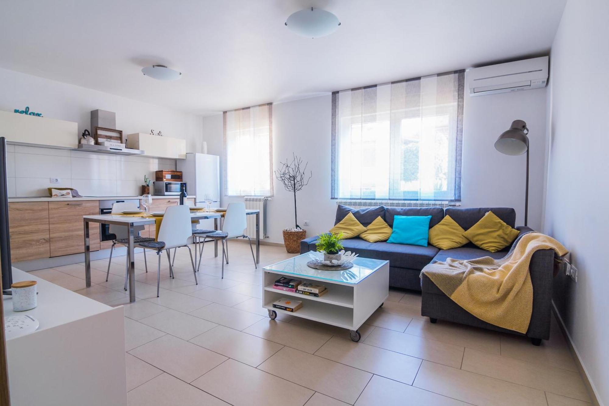 Apartments Nicole Pula Phòng bức ảnh