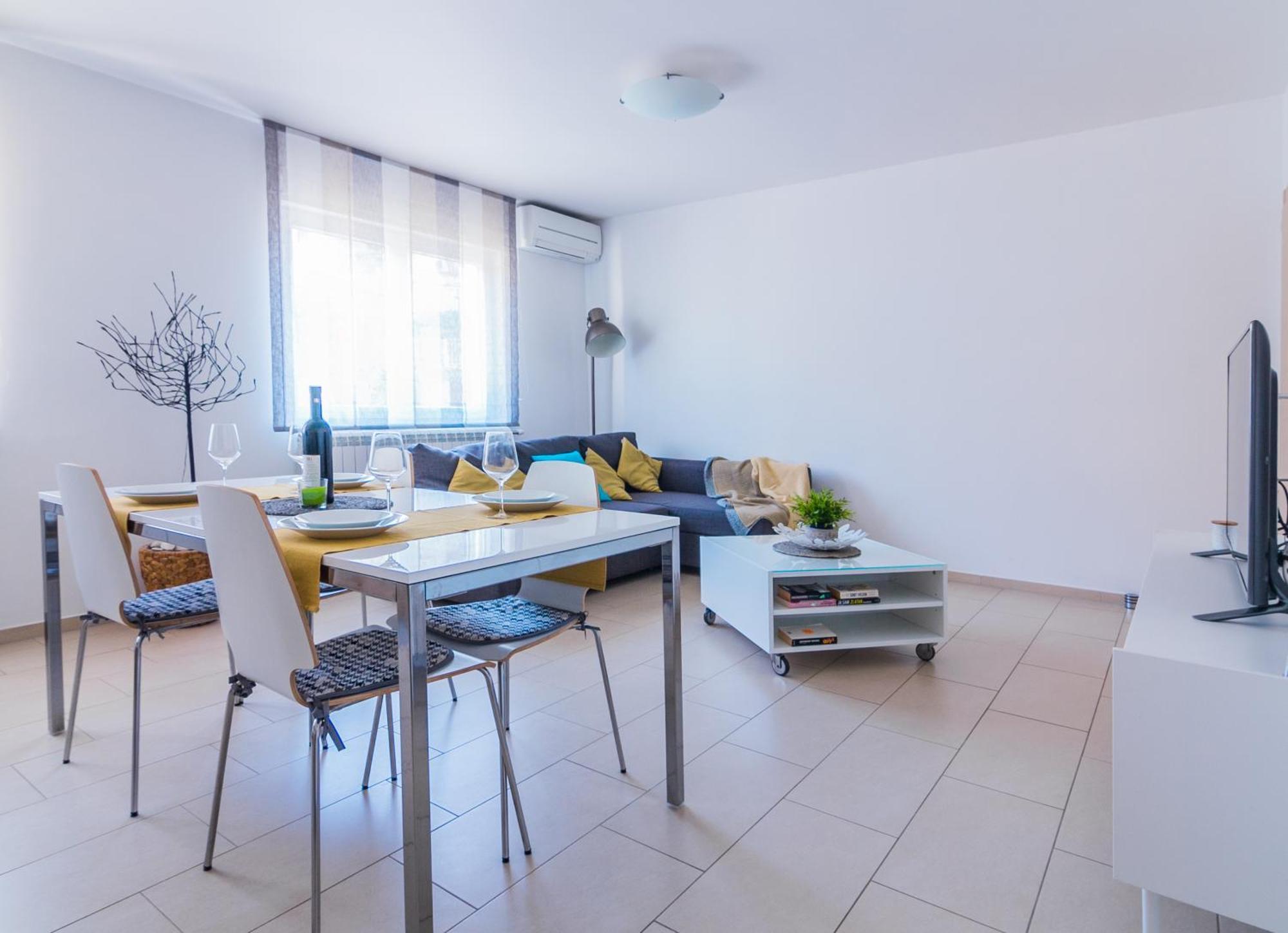 Apartments Nicole Pula Phòng bức ảnh