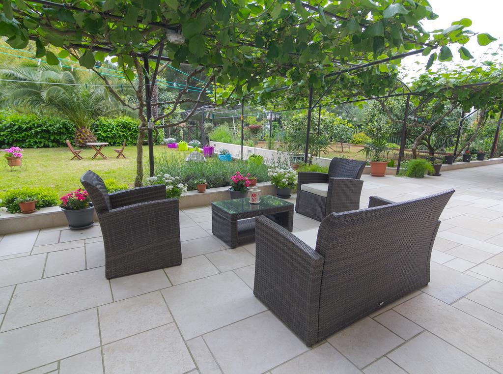 Apartments Nicole Pula Ngoại thất bức ảnh
